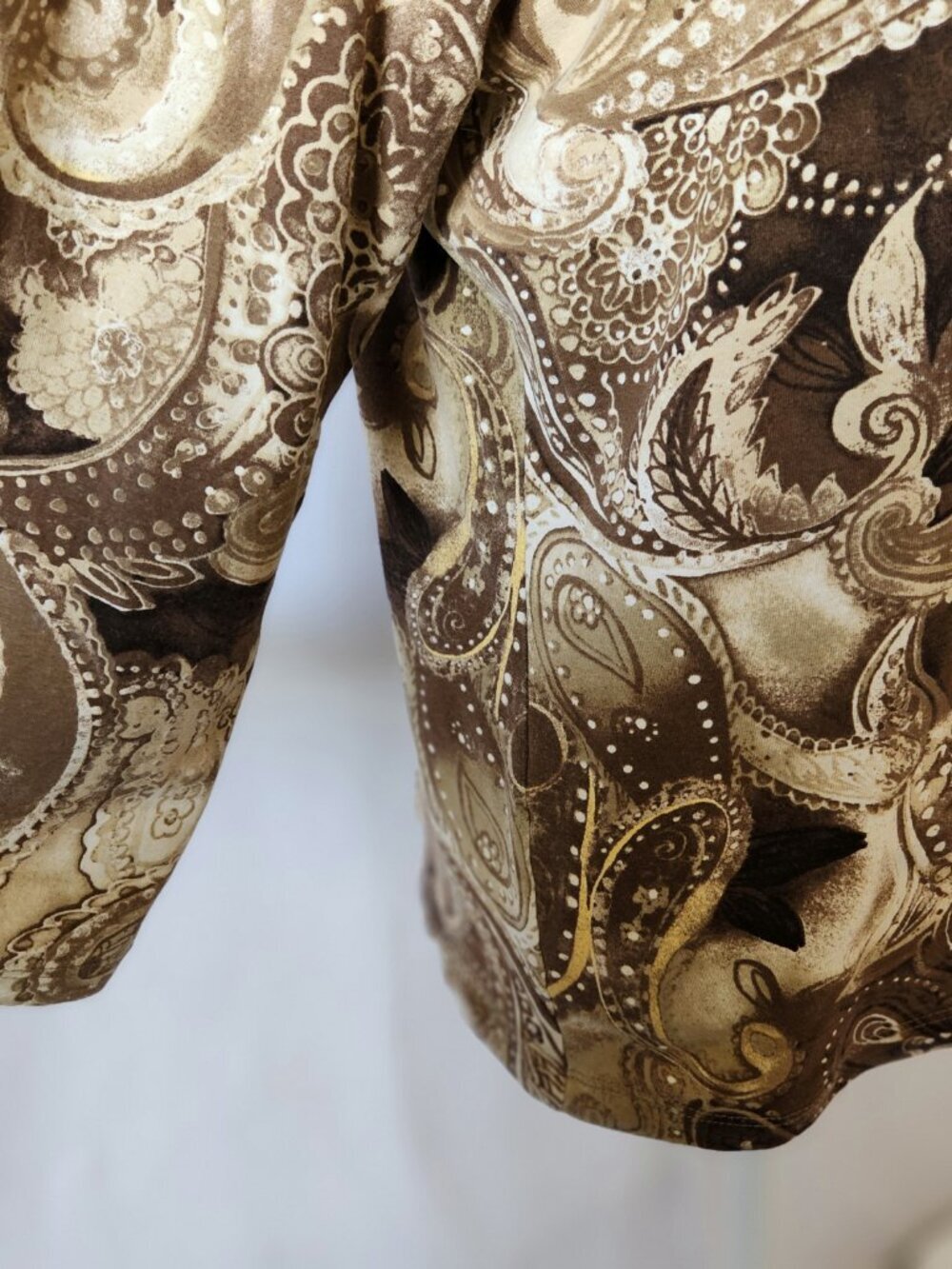 Chico's Women's Size 2/12-14 (L) Brown Paisley Print 3/4 Sleeve Round Neck Top - Picture 6 of 14
